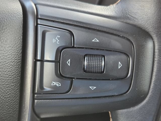 Used 2023 GMC Yukon AT4 w/ AT4 Premium Package AWD/4WD image 19