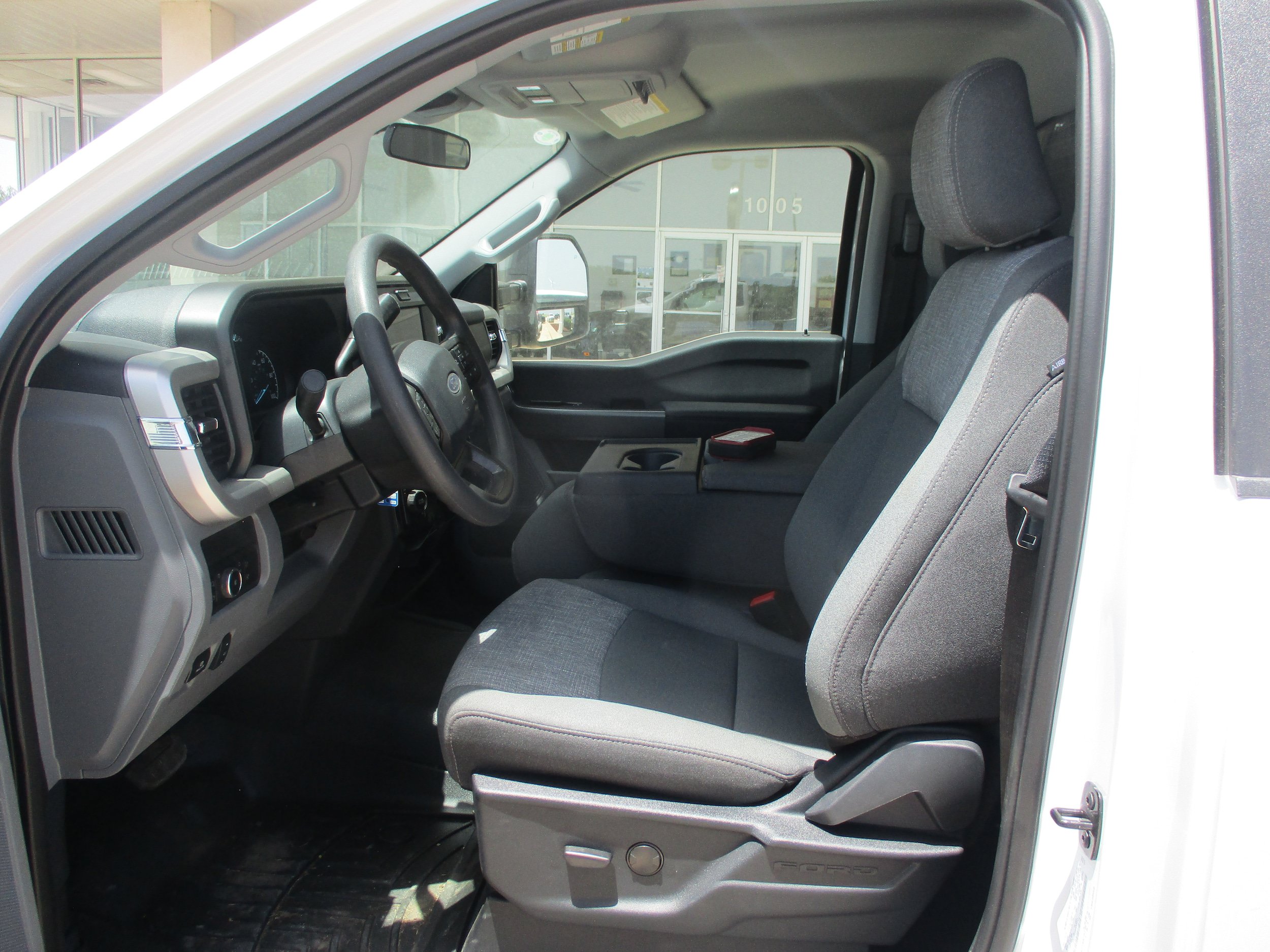 Used 2025 Ford F450 XLT w/ XLT Value Package AWD/4WD image 7