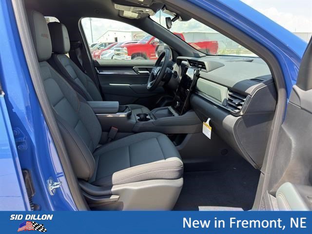 New 2027 GMC Terrain AT4 w/ LPO, Floor Liner Package AWD/4WD image 15