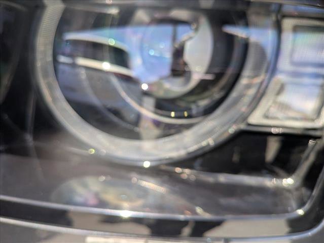 Used 2024 Land Rover Defender 110 X-Dynamic SE AWD/4WD image 5