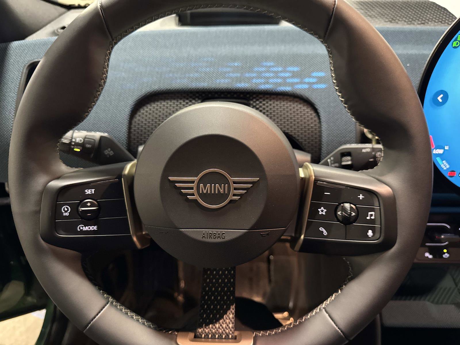 Used 2025 MINI Cooper Countryman S w/ Comfort Package Max image 18