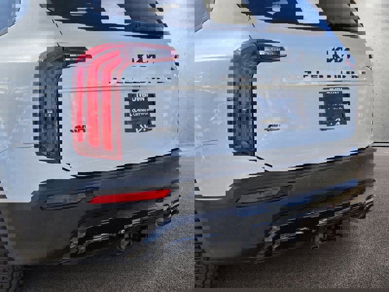 Certified 2022 Kia Telluride EX w/ EX Premium Package image 6