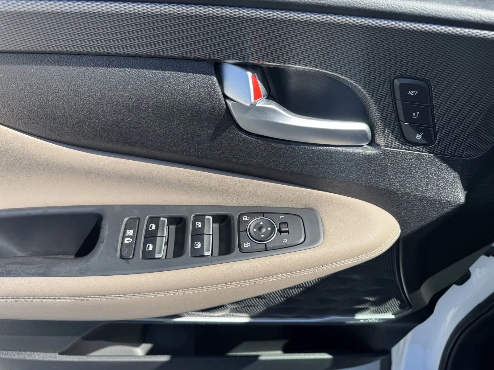 Used 2019 Hyundai Santa Fe AWD image 13