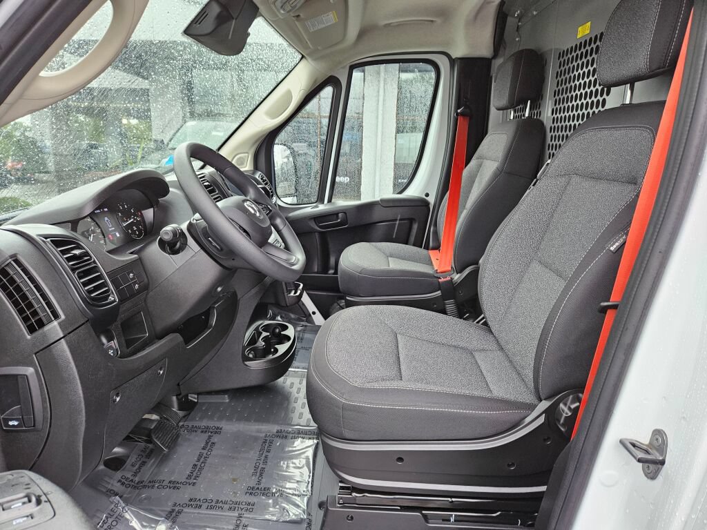 Used 2025 RAM ProMaster 3500 FWD image 16