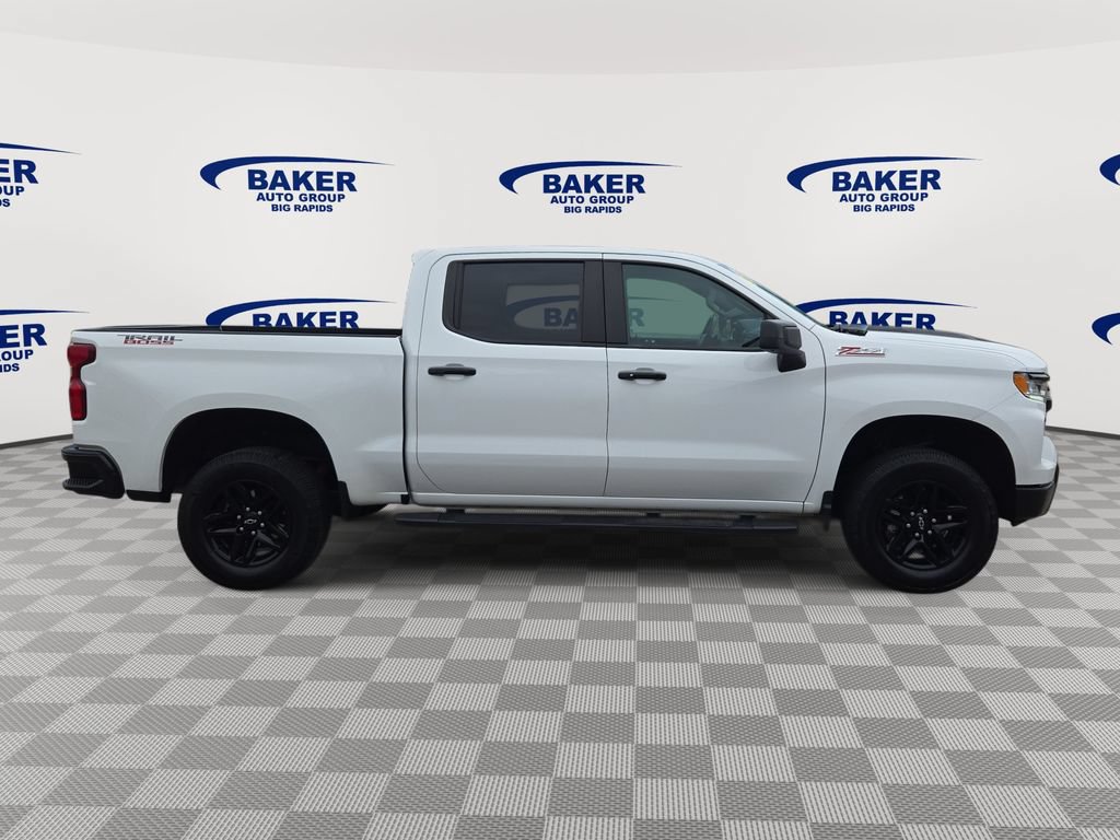 Used 2024 Chevrolet Silverado 1500 LT Trail Boss w/ Protection Package AWD/4WD image 8