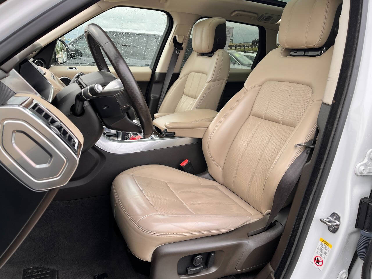 Used 2018 Land Rover Range Rover Sport HSE AWD/4WD image 9