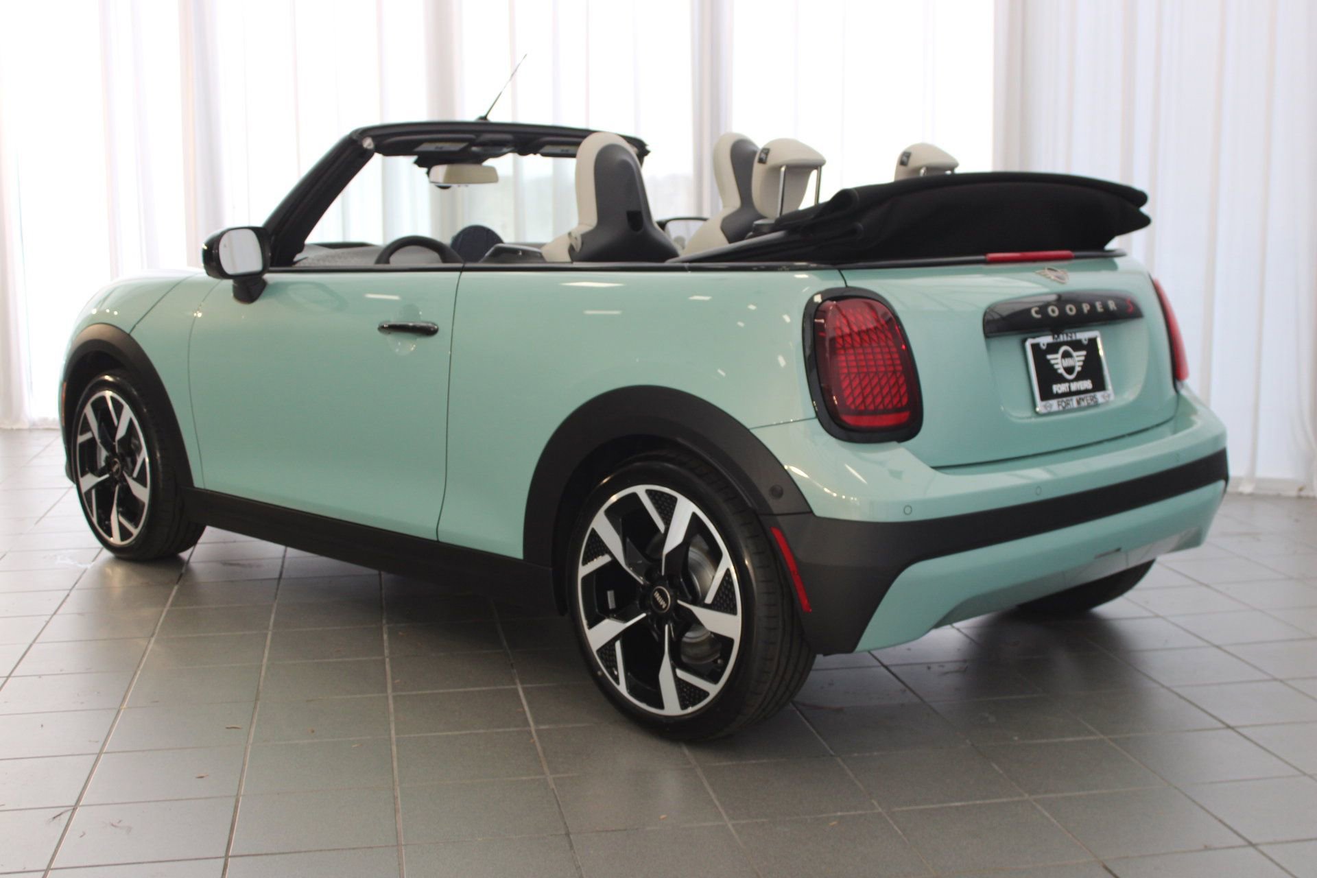 New 2026 MINI Cooper S image 19