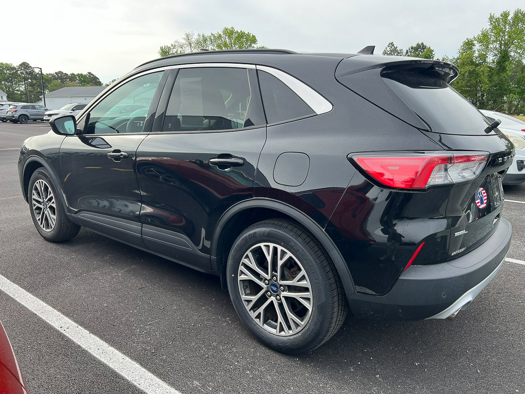 Used 2020 Ford Escape SEL FWD image 3