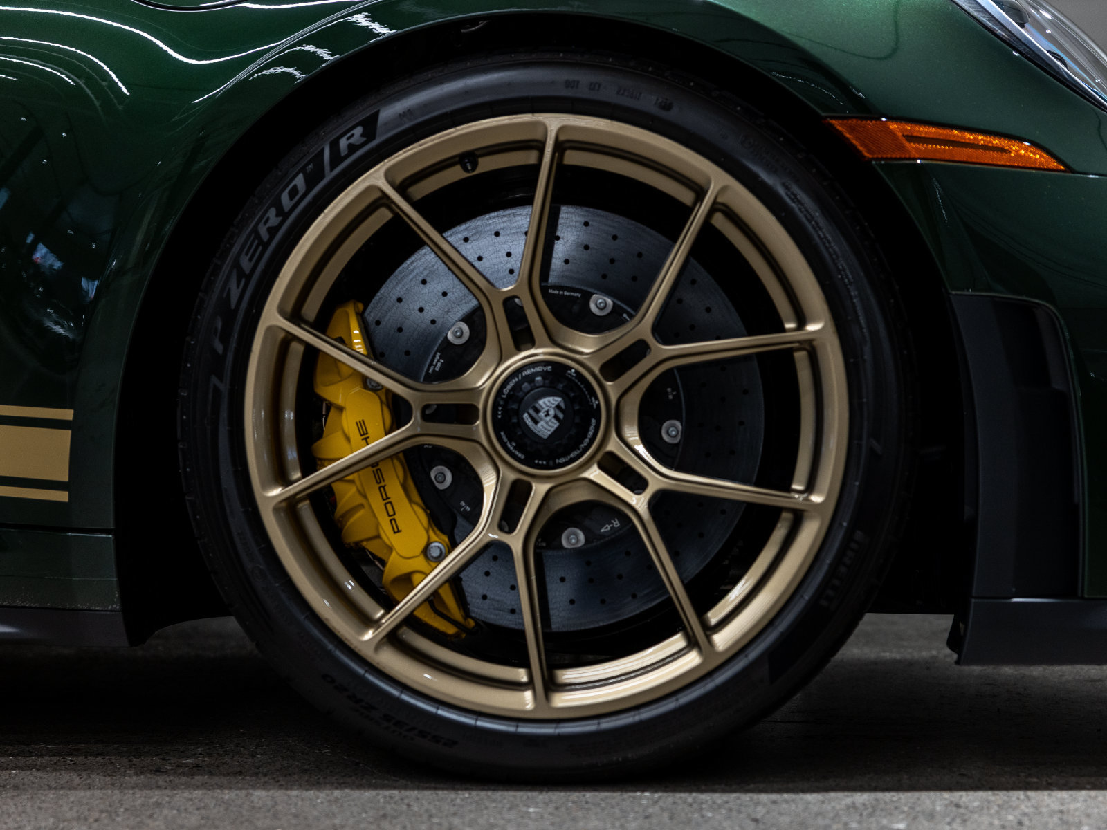Certified 2025 Porsche 911 GT3 RWD image 21