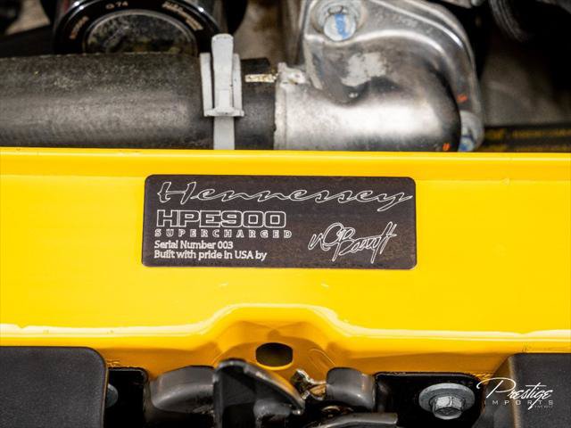 Used 2017 Dodge Challenger SRT Hellcat RWD image 6