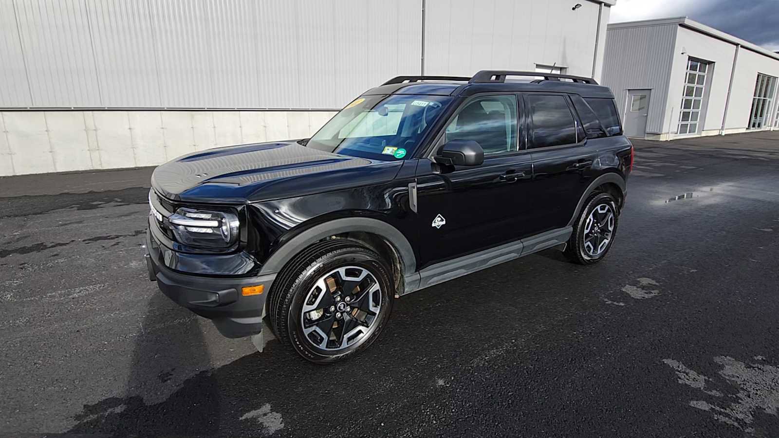 Used 2022 Ford Bronco Sport Outer Banks w/ Tech Package image 4