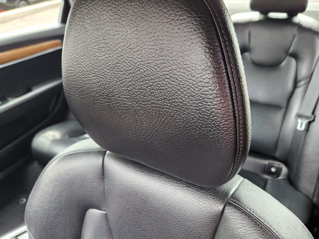Used 2022 Volvo S90 B6 Momentum AWD/4WD image 6