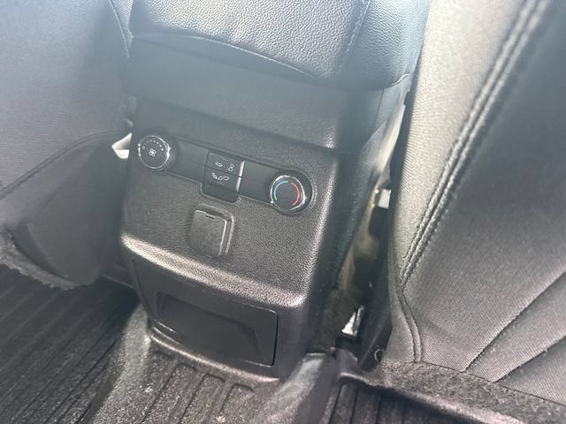 Used 2017 Ford Explorer XLT AWD/4WD image 33