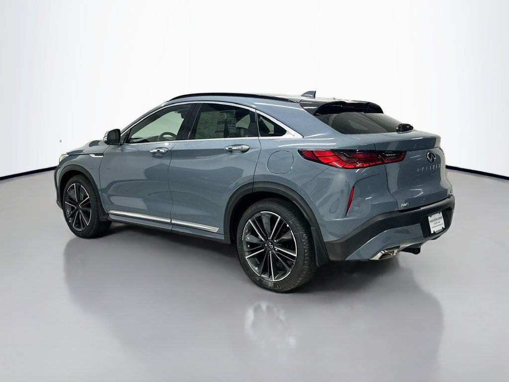 Certified 2025 INFINITI QX55 Essential w/ Accent Package AWD/4WD image 3