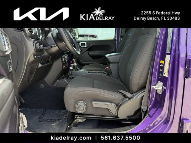 Used 2023 Jeep Wrangler Unlimited Rubicon 4xe w/ Cold Weather Group AWD/4WD image 19