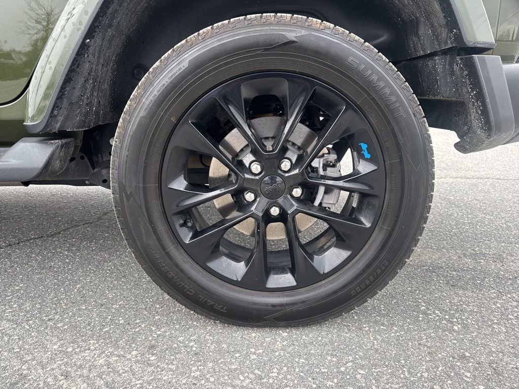 Used 2022 Jeep Wrangler Unlimited Sahara w/ Cold Weather Group image 31