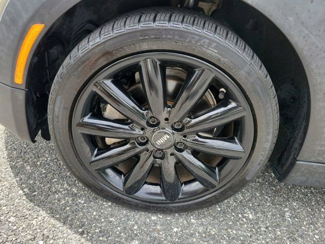 Used 2019 MINI Cooper S w/ Premium Package FWD image 17