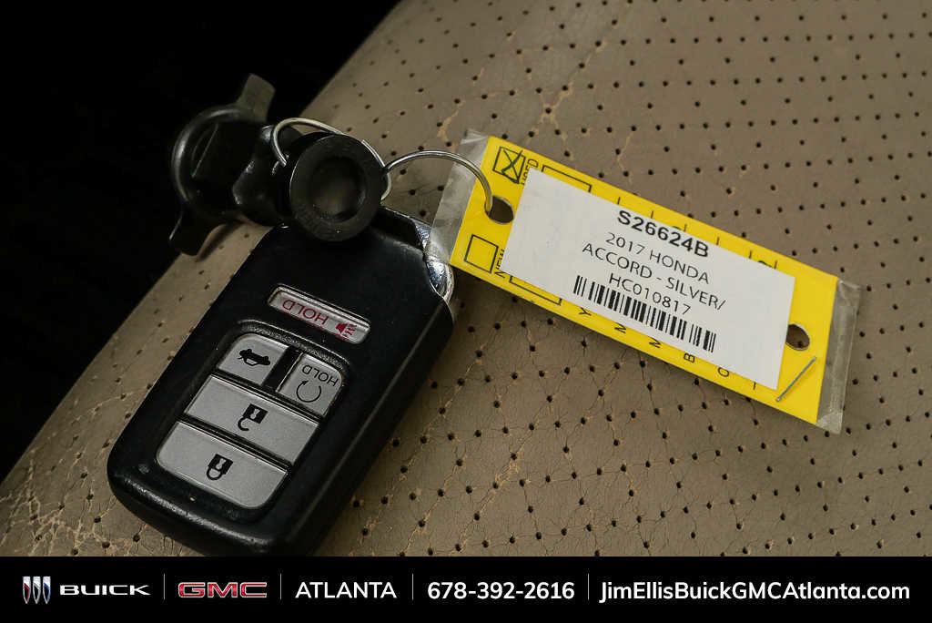 Used 2017 Honda Accord Touring image 37