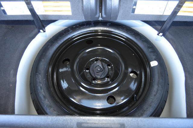 Used 2013 Ford Explorer XLT image 37