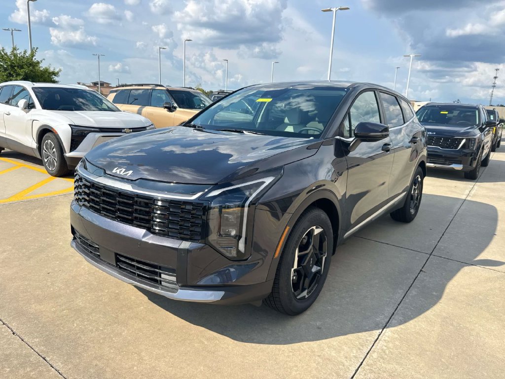New 2026 Kia Sportage EX FWD image 3