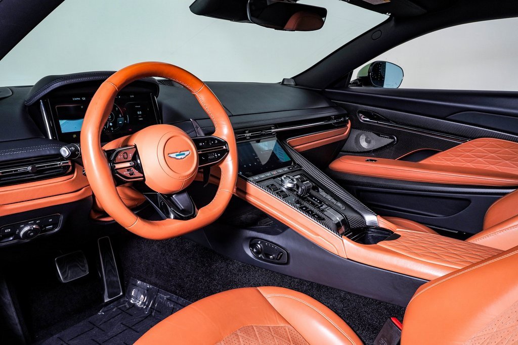 Used 2024 Aston Martin DB12 Coupe image 23