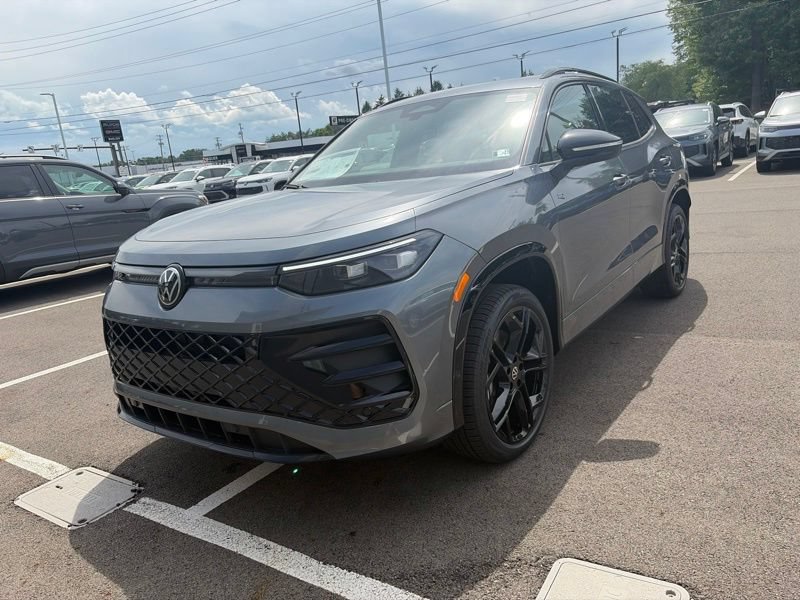 New 2026 Volkswagen Tiguan SE R-Line AWD/4WD image 10