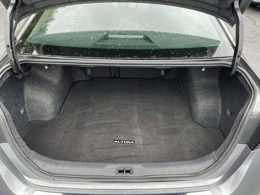 Used 2023 Nissan Altima 2.5 SL FWD image 43