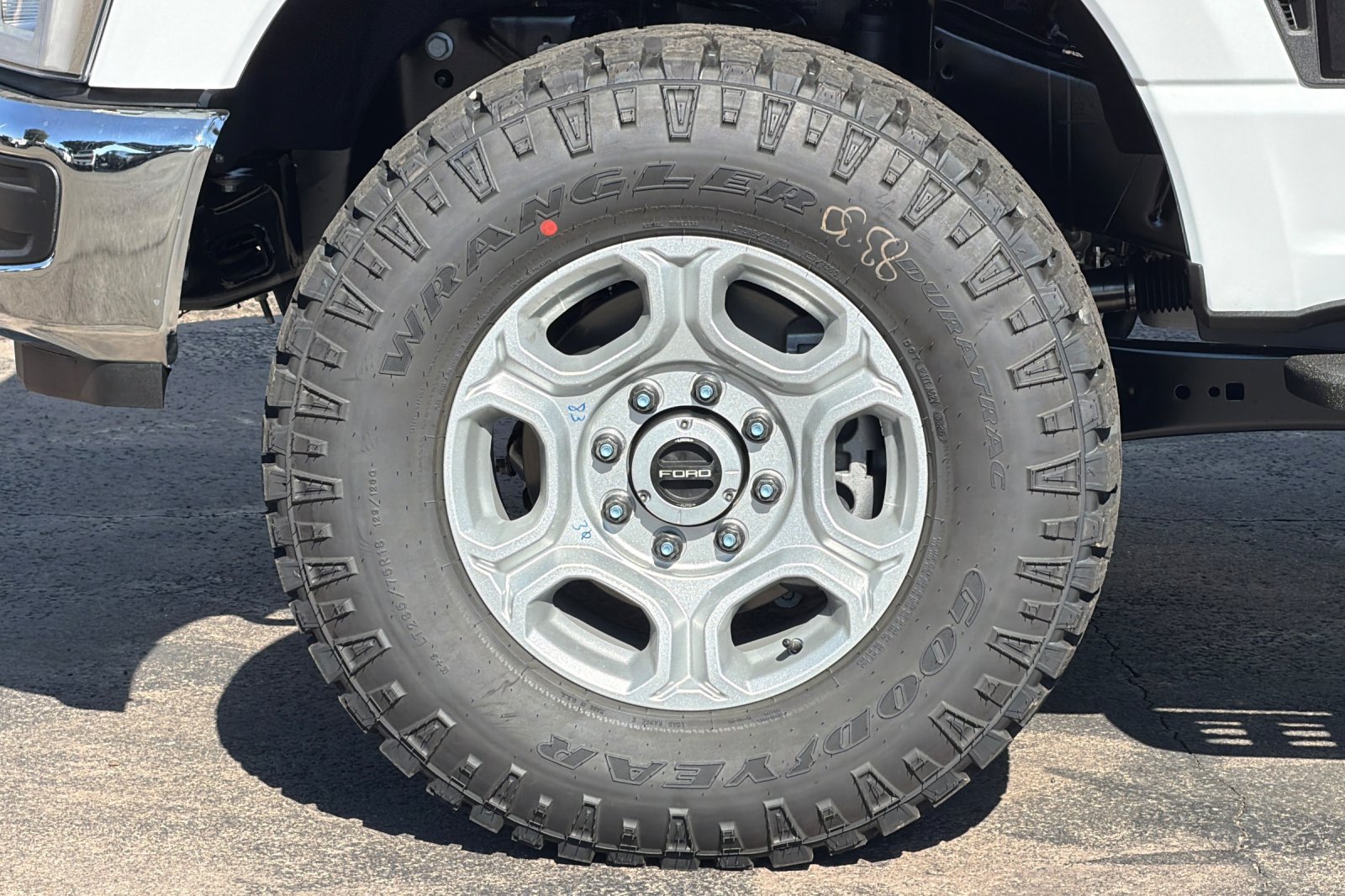 New 2027 Ford F250 XL w/ XL Off-Road 35" Tire Pakckage AWD/4WD image 23