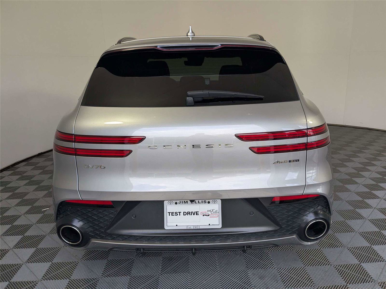 Used 2024 Genesis GV70 3.5T Sport w/ Sport Advanced Package AWD/4WD image 6