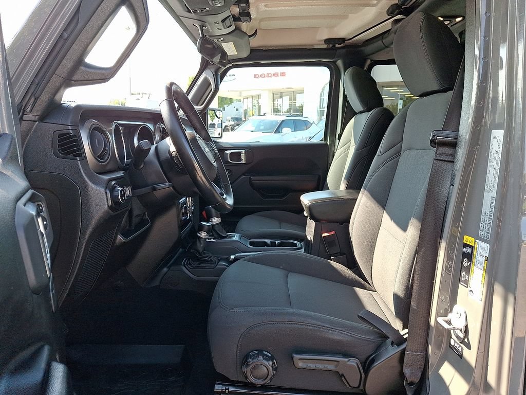 Used 2021 Jeep Gladiator Sport AWD/4WD image 13