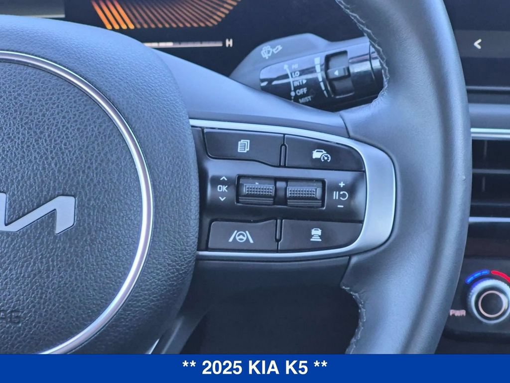 Used 2025 Kia K5 GT-Line w/ GT-Line Premium Package FWD image 21