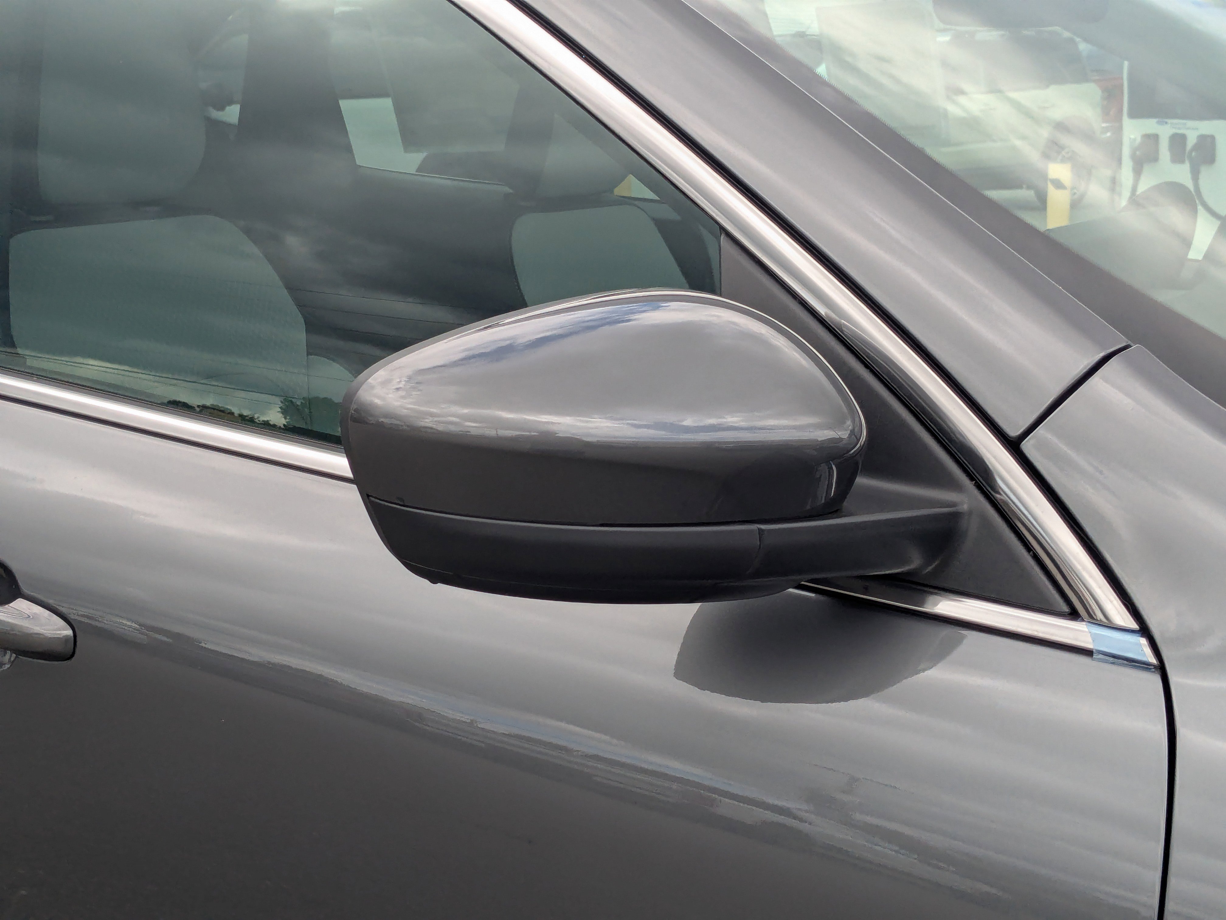 New 2025 Ford Escape SE image 12