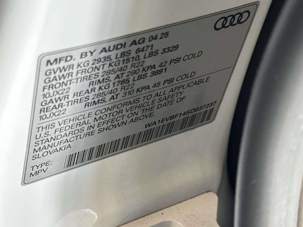 Used 2025 Audi Q8 Premium Plus w/ Premium Plus Package AWD/4WD image 24