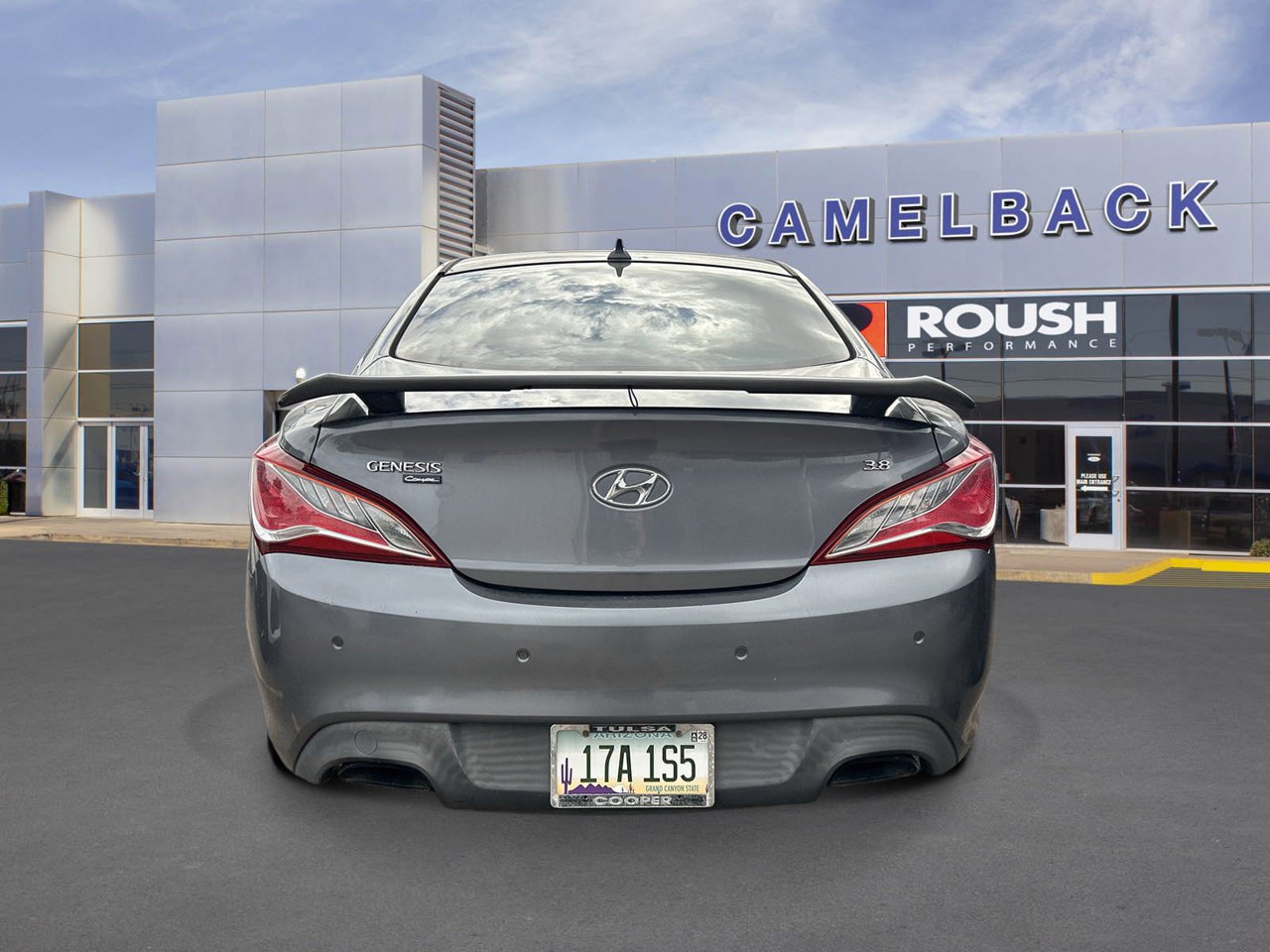 Used 2014 Hyundai Genesis 3.8 RWD image 5