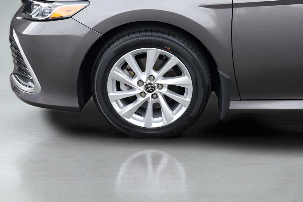 Certified 2023 Toyota Camry LE FWD image 3