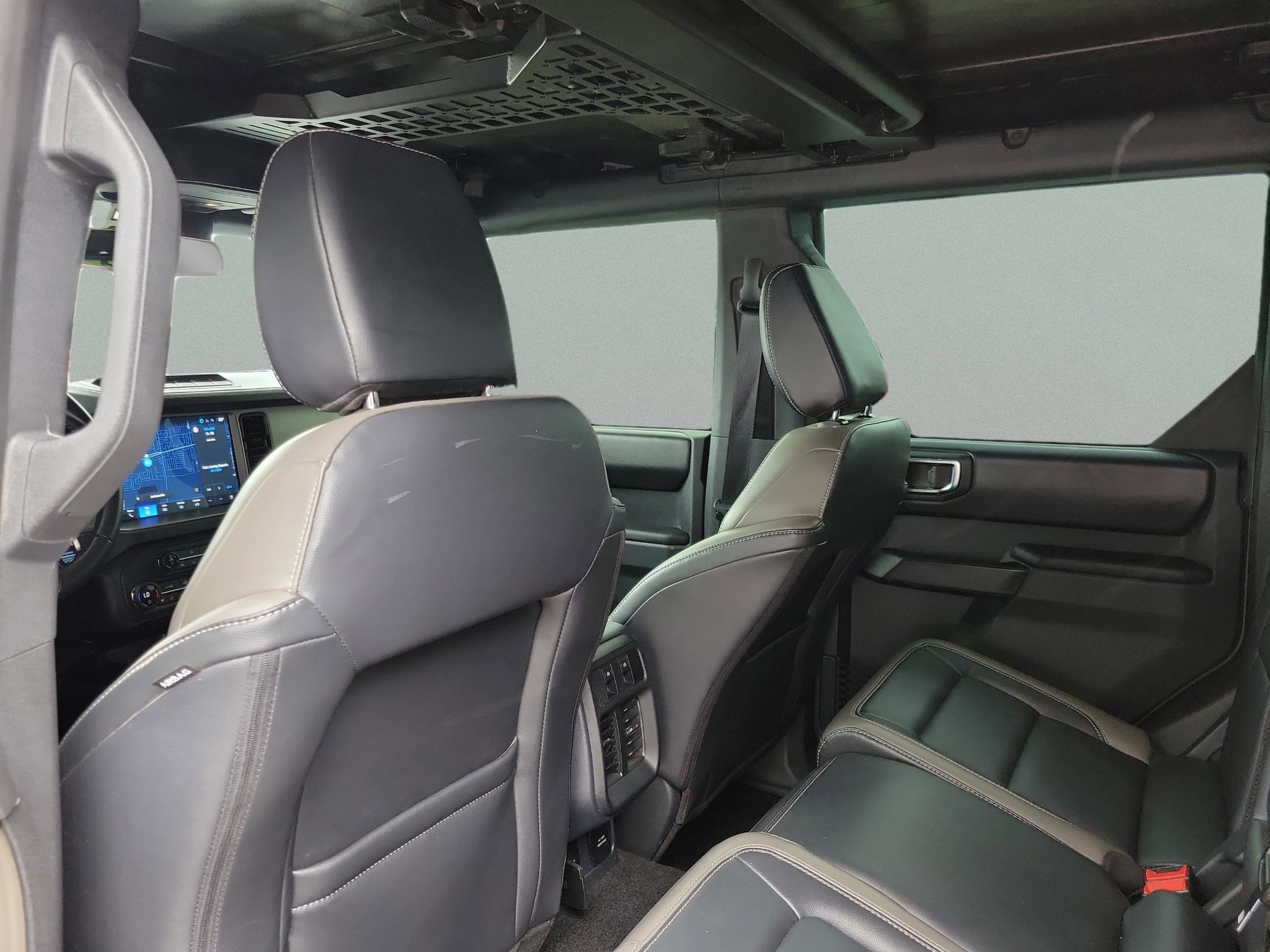 Used 2025 Ford Bronco Outer Banks w/ Sasquatch Package image 23