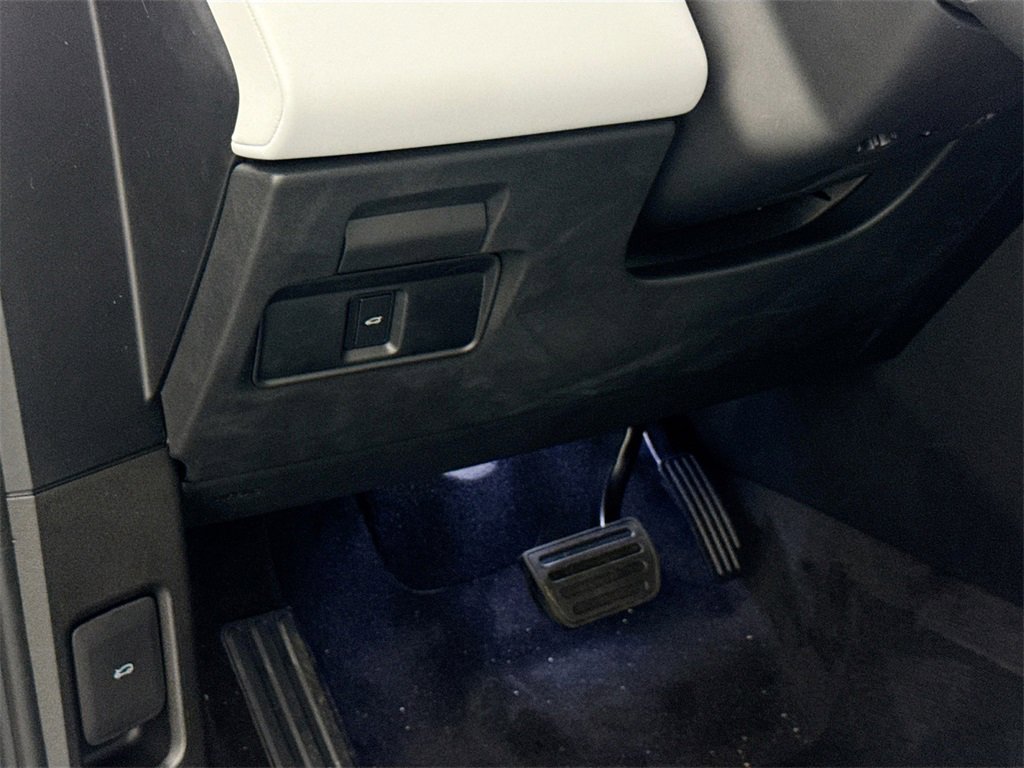 New 2026 Land Rover Range Rover Evoque S image 10