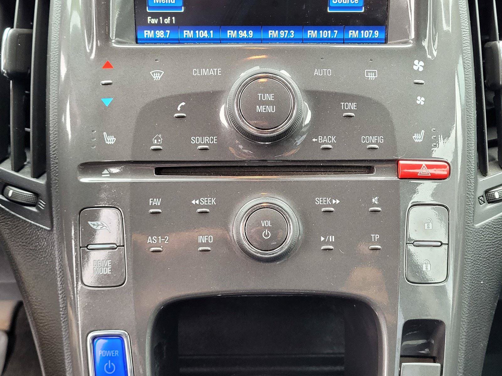 Used 2015 Chevrolet Volt Premium w/ Premium Trim Package FWD image 27