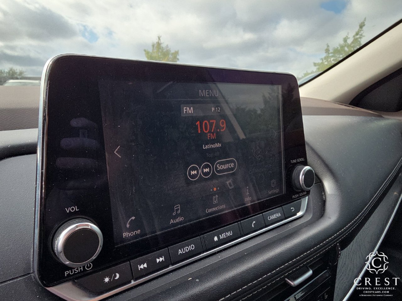 Used 2021 Nissan Rogue SL FWD image 19