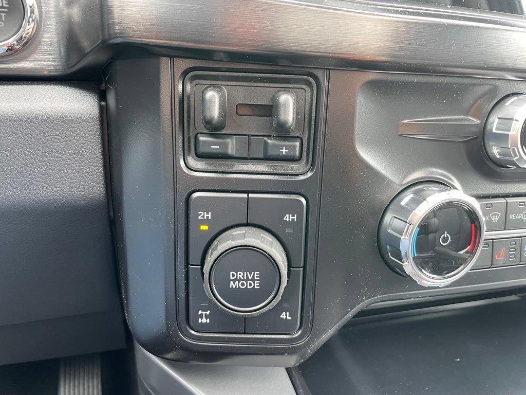 New 2026 Ford F250 Lariat w/ Black Appearance Package AWD/4WD image 12