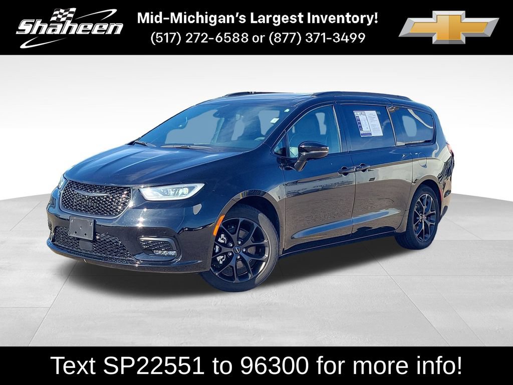 Used 2025 Chrysler Pacifica Limited FWD image 1