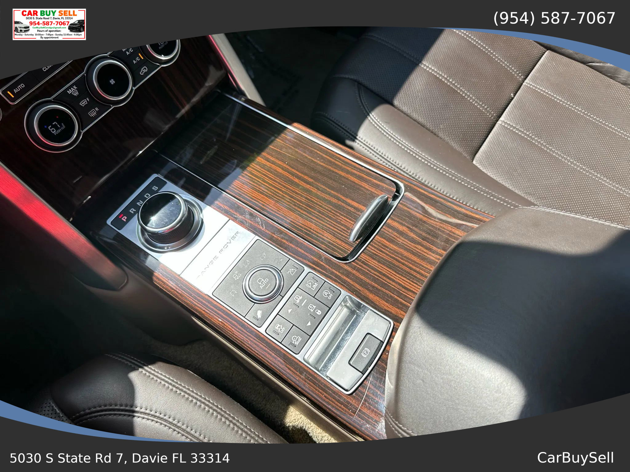 Used 2017 Land Rover Range Rover HSE image 21