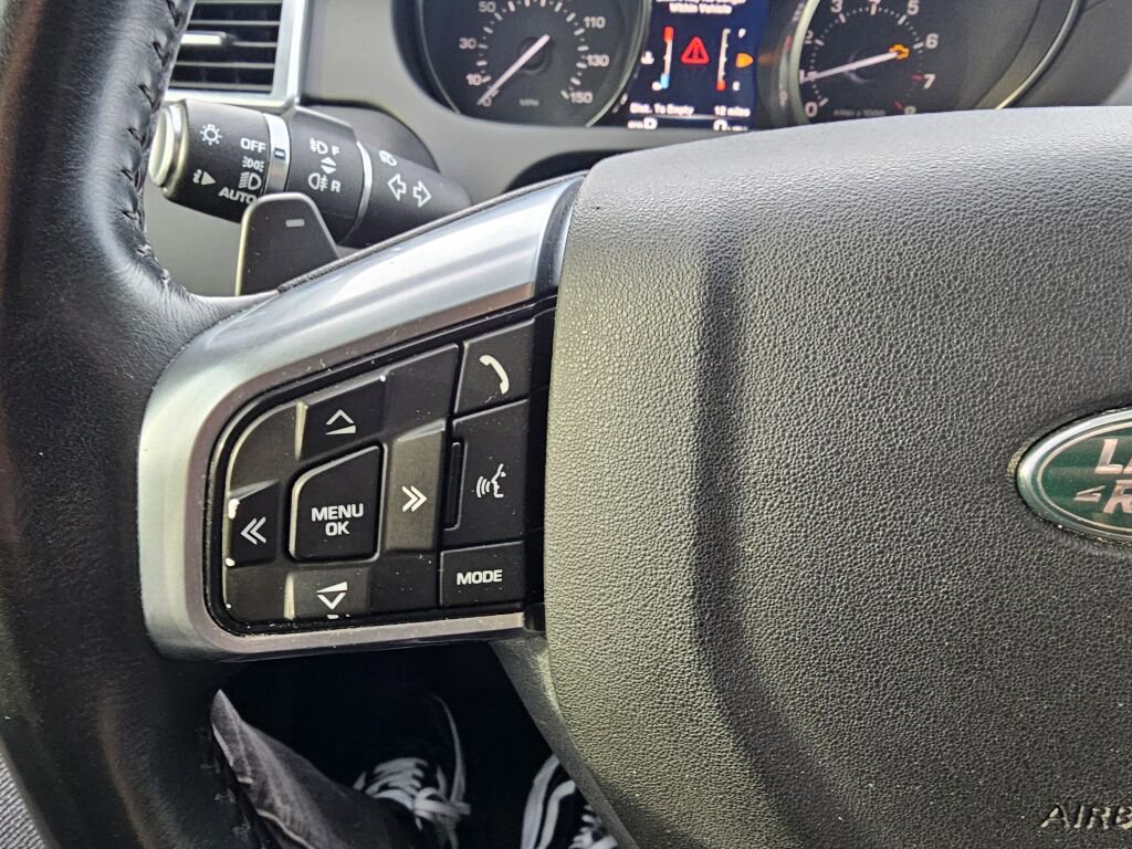Used 2016 Land Rover Discovery Sport HSE Luxury AWD/4WD image 23