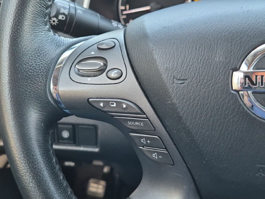 Used 2022 Nissan Murano SV FWD image 14