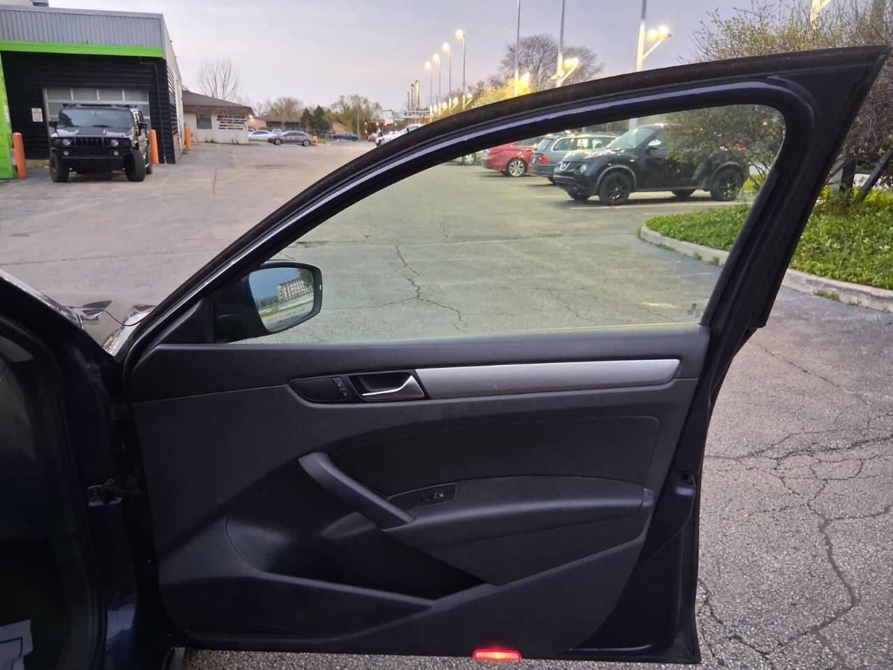 Used 2014 Volkswagen Passat 2.5 S FWD image 11