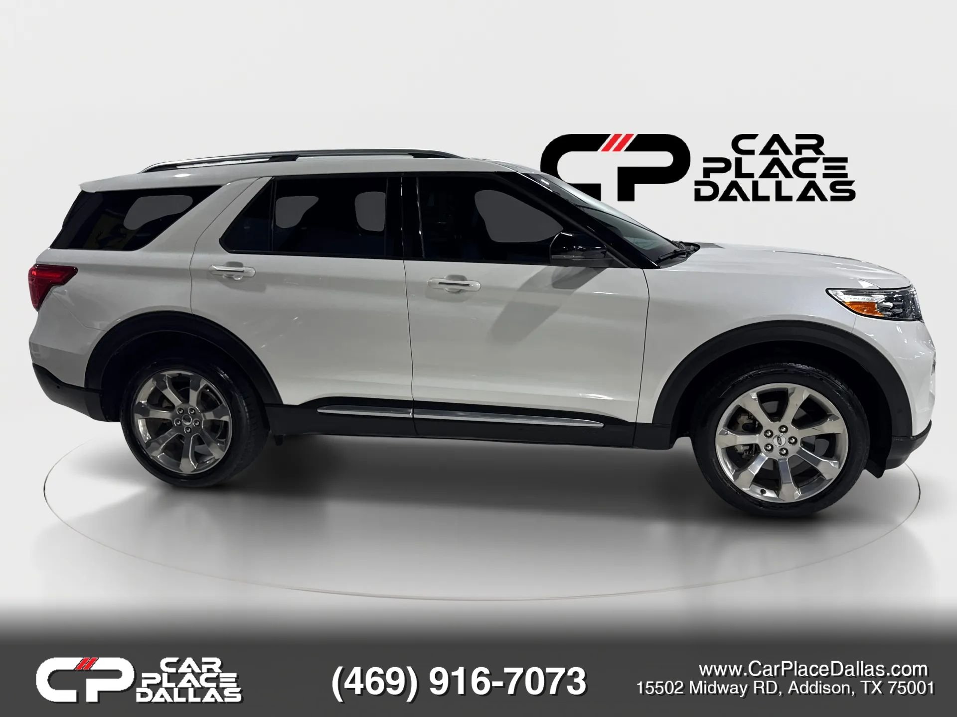Used 2020 Ford Explorer Platinum w/ Premium Technology Package AWD/4WD image 8