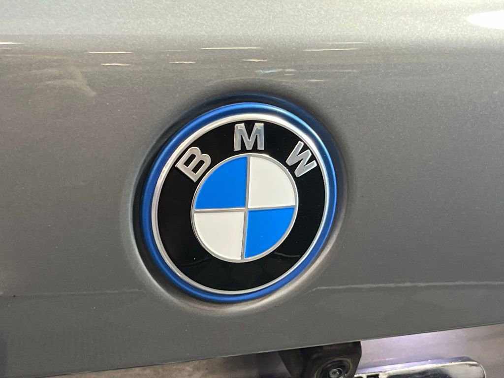 Used 2025 BMW X5 xDrive50e w/ M Sport Package image 12