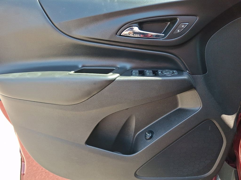 Used 2019 Chevrolet Equinox LT FWD image 12