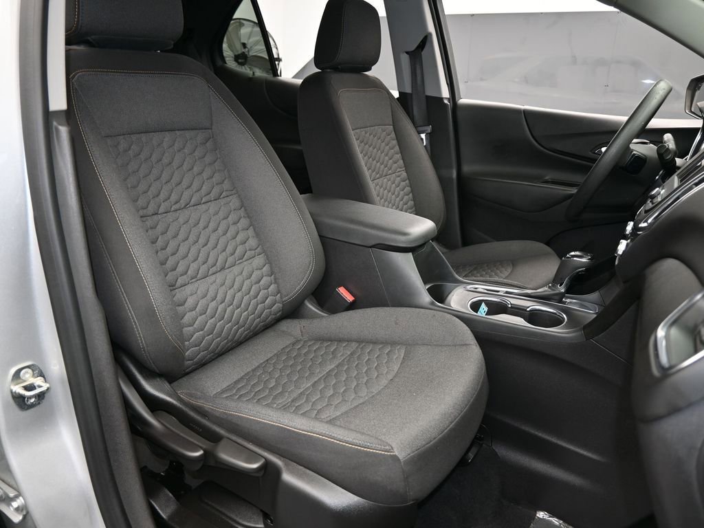 Used 2021 Chevrolet Equinox LT FWD image 40