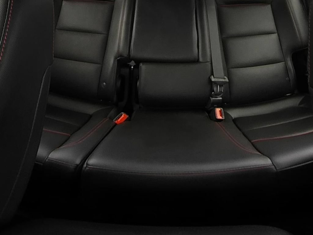 Used 2022 Chevrolet Equinox RS w/ RS Leather Package FWD image 13